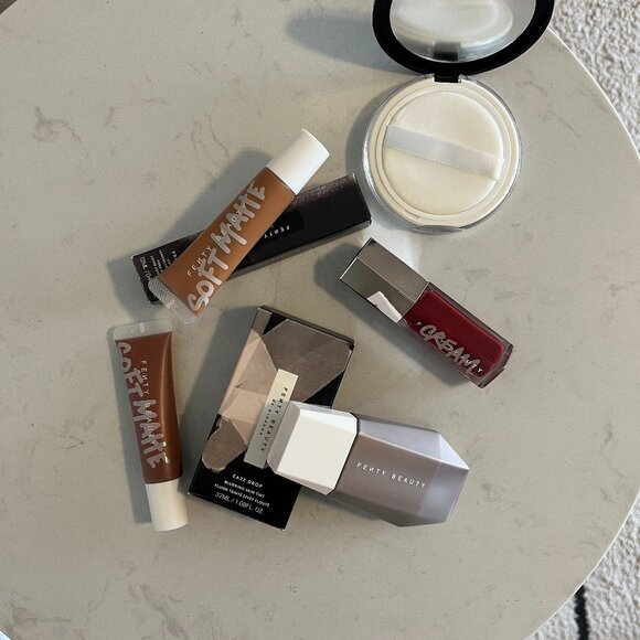 Fenty Beauty Bundle - Picture 2 of 4